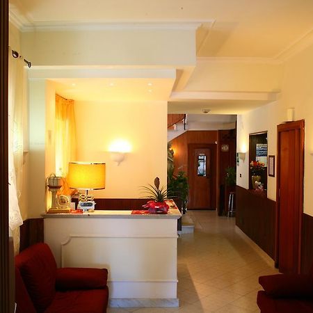 Hotel Eliseo 퓨기 외부 사진