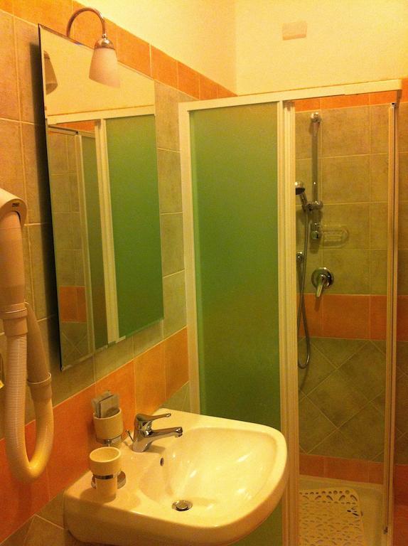 Hotel Eliseo 퓨기 외부 사진