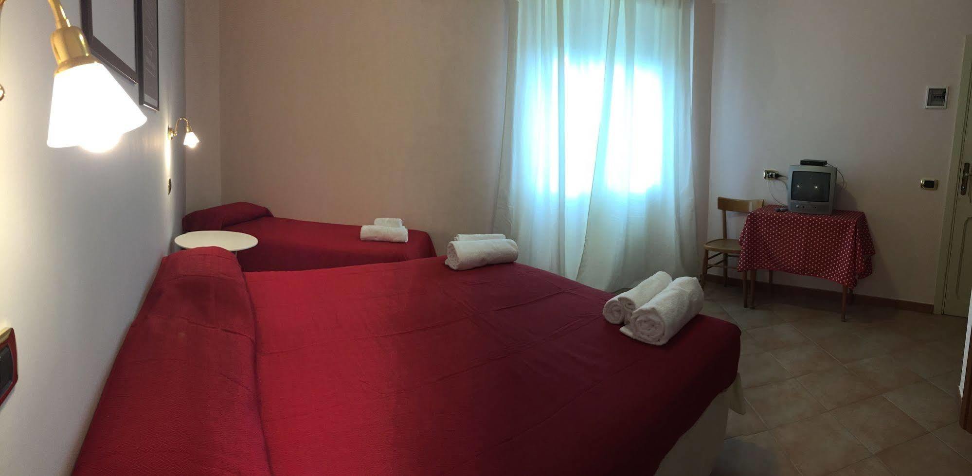 Hotel Eliseo 퓨기 외부 사진